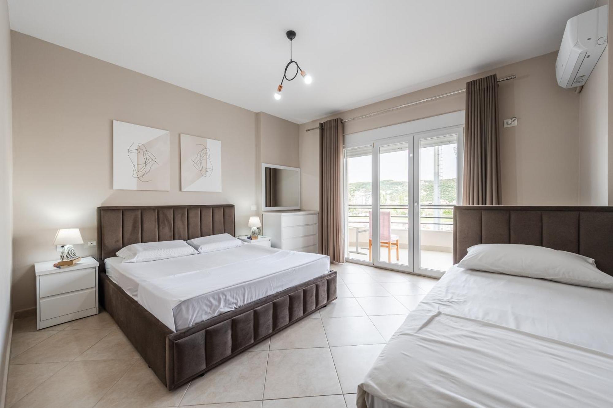 City Center Apartments By Kondo Stays Vlorë Exteriér fotografie