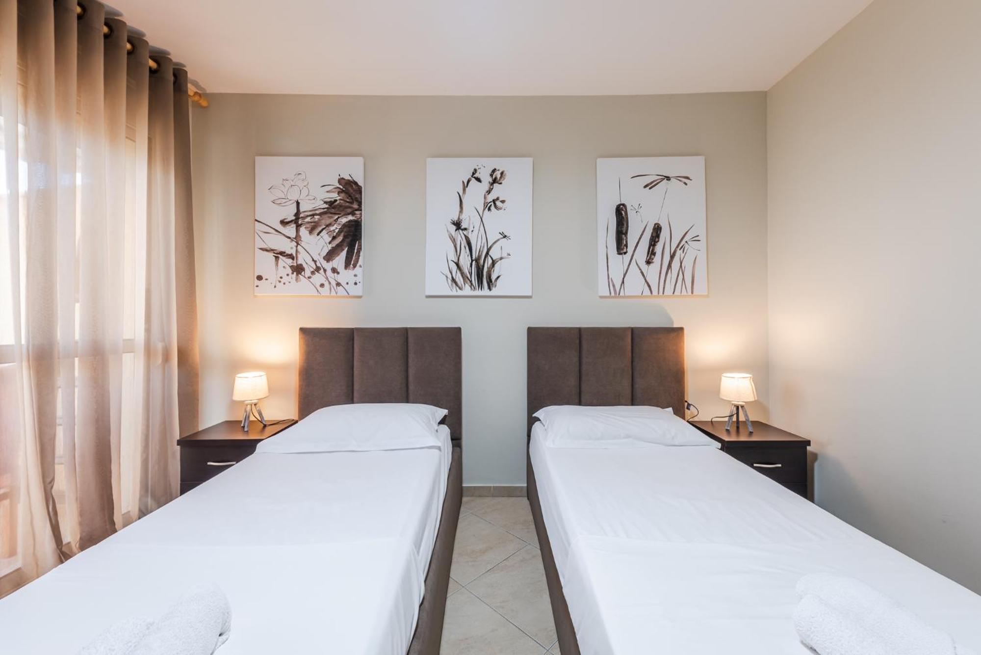 City Center Apartments By Kondo Stays Vlorë Exteriér fotografie